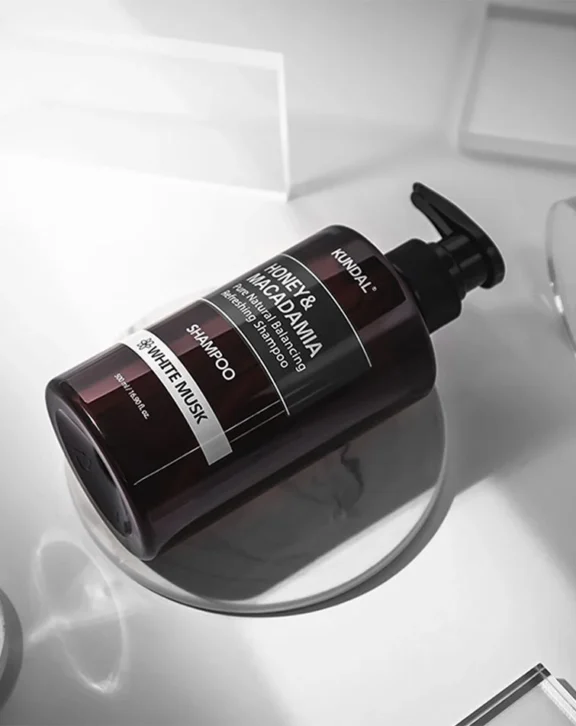 KUNDAL Honey & Macadamia Nature Shampoo 500ml - White Musk